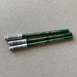 Davis Dark Green Retractable Eyeliner